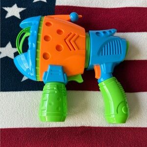 Handheld Bubble Blaster Toy - Giant Bubbles